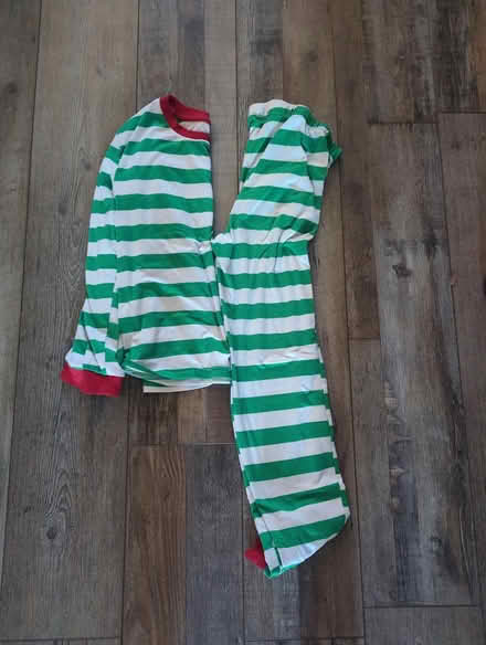 Photo of free Size 7/8 pj's (8 Exeter Drive) #1