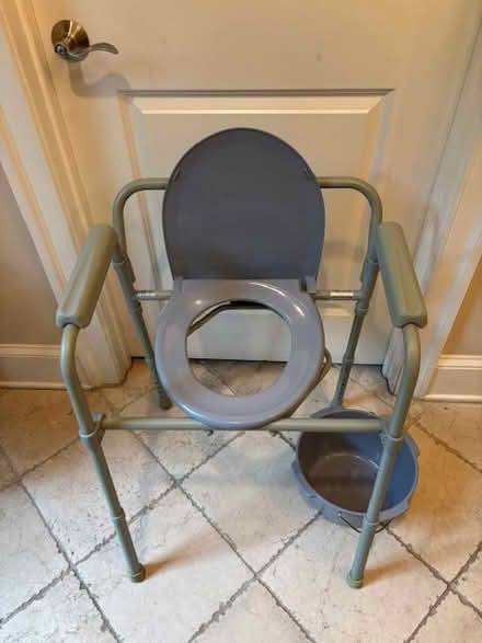 Photo of free Commode, portable and foldable (Near Slaters Lane.) #4