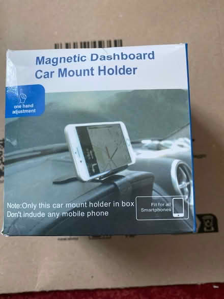 Photo of free Car phone holder (Beaumont LA1) #1
