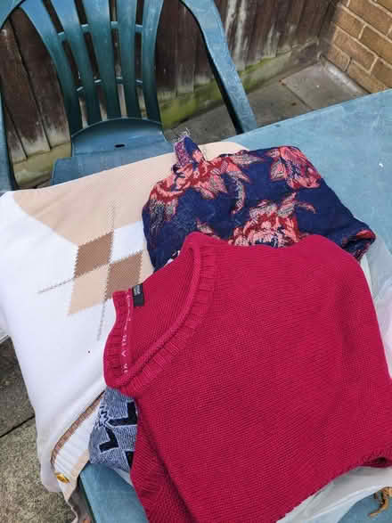 Photo of free Ladies jumper and scarfs (SW17) #1