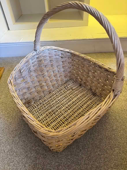 Photo of free Vibtage basket (Govanhill G42) #2