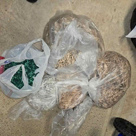 Photo of free Gift Basket shredded paper (Columbia, Md) #1