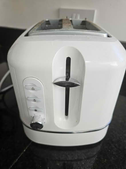 Photo of free Toaster and Russell hobs kettle (North Sheen TW9) #2