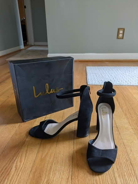 Photo of free Lulus Black Suede Size 9 (22308) #2