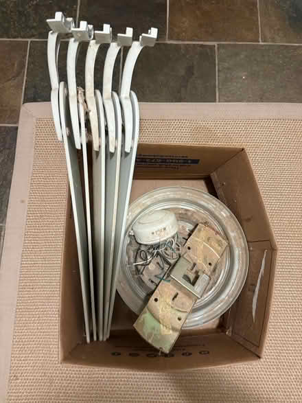 Photo of free Ceiling fan - disassembled (16th st hts dc) #2
