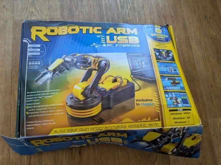 Photo of free Maplin Robotic Arm with PC Control (Isle of Dogs E14) #1