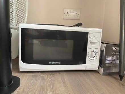 Photo of free Microwave (Lamorbey DA14) #1