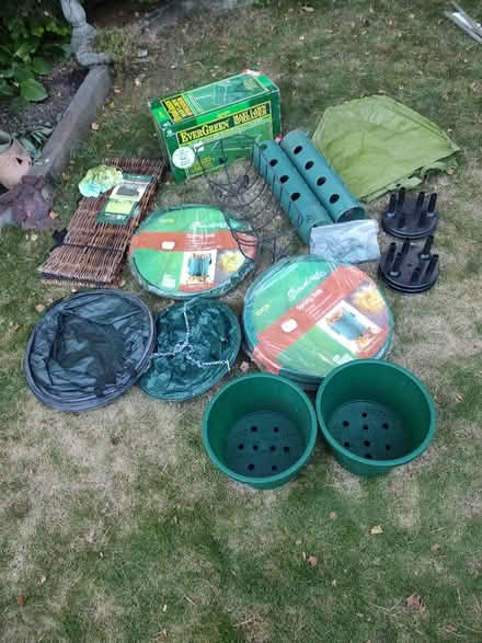 Photo of free Garden bundle (Tilekiln TN38) #1