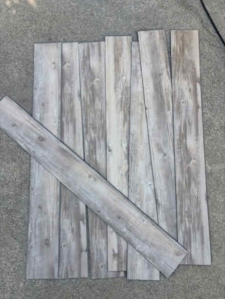 Photo of free Shaw Vinyl Flooring - Commack Pine (Willow Glen) #1