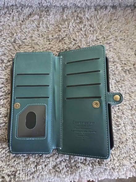Photo of free Cell phone Wallet (menaul & Eubank) #2