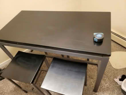 Photo of free Table with 4 stools (NE corner of schaumburg) #3