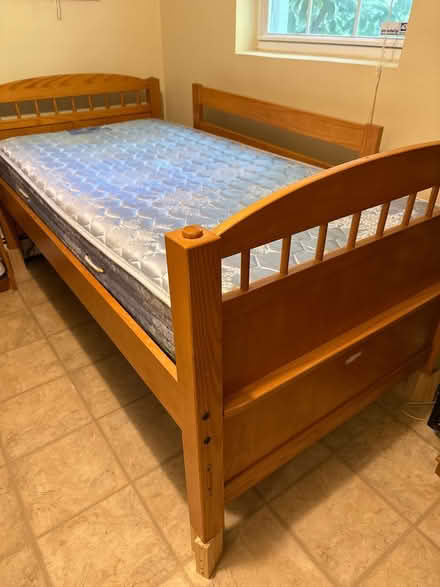 Photo of free Twin bed (Hartsdale) #1