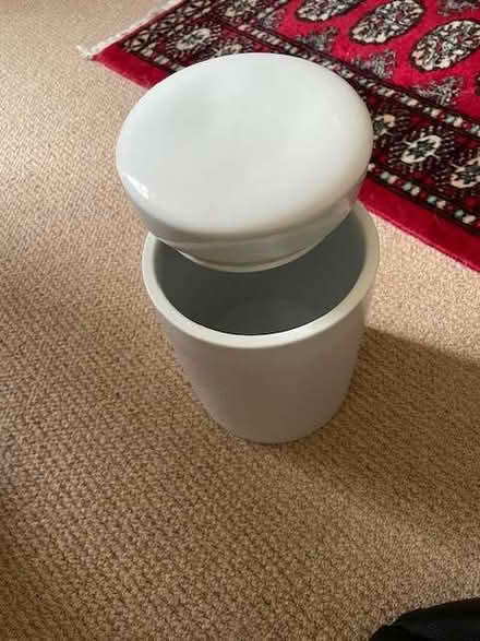 Photo of free Biscuit barrel/china jar (Lyncombe) #1