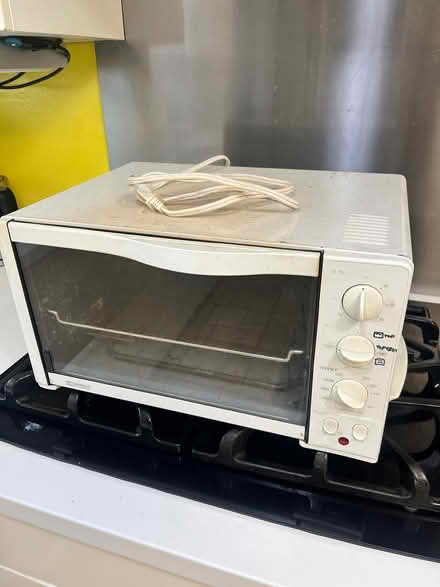 Photo of free Mini oven & toaster (Kenmore brand) (Lawrence Expwy & Monroe Street) #1