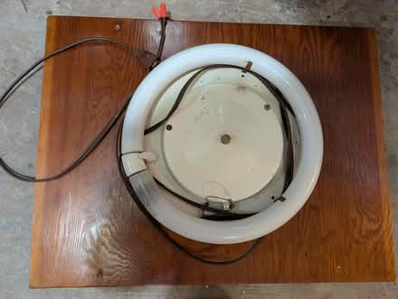 Photo of free Circular fluorescent light fixture (Souderton) #1