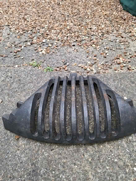 Photo of free Caste iron fire grate (Fortis Green N10) #2