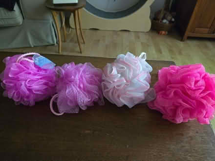 Photo of free 4 Shower Poufs (Aylmer, Qc) #1