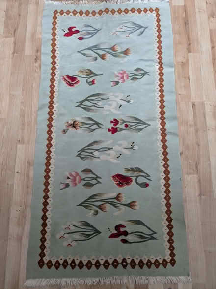 Photo of free Flower Rug (Beulah Hill SE19) #1
