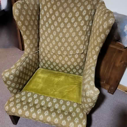 Photo of free Vintage Wingback Chair (22407) #2