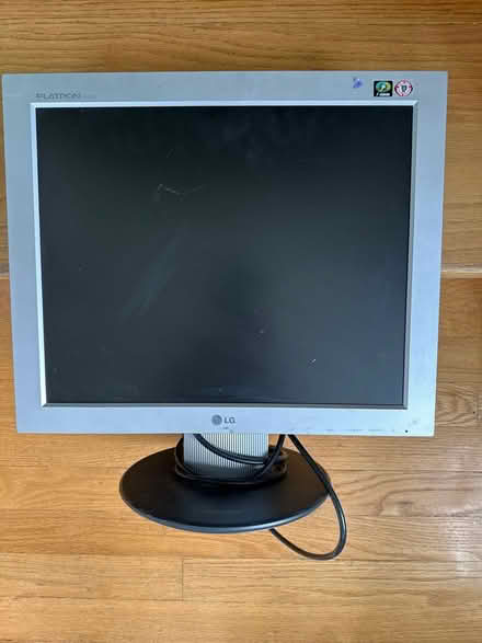 Photo of free LG Monitor (Forest Hills, Queens) #1
