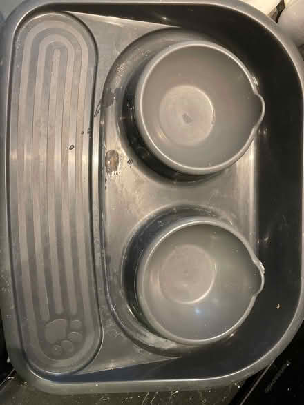 Photo of free Cat food bowl (Mitcham CR4) #1