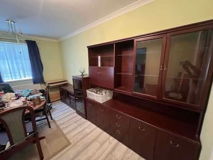 Photo of free Set of units good condition (Walthamstow E17) #1
