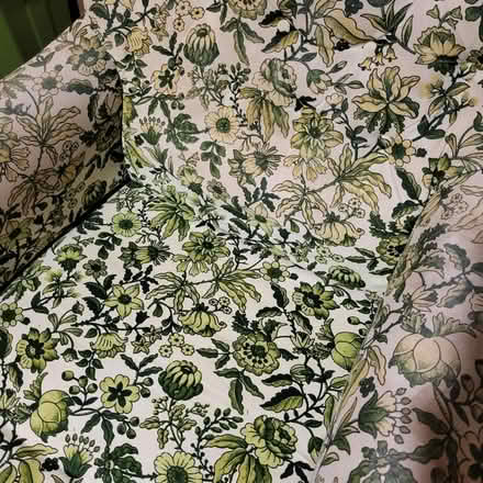 Photo of free Vintage Floral Chair (22407) #2