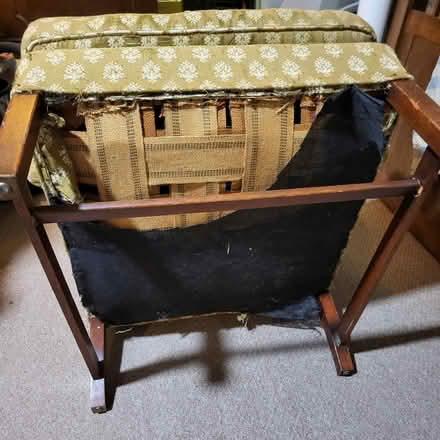 Photo of free Vintage Wingback Chair (22407) #4