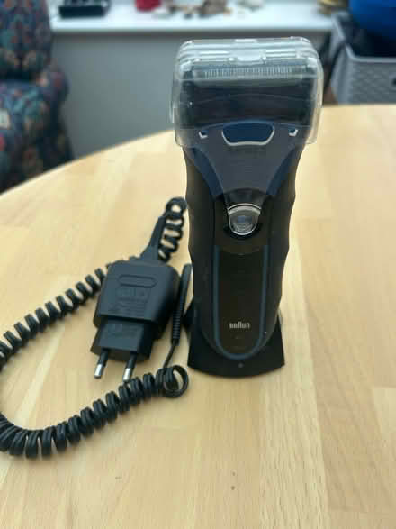 Photo of free Electric shaver (Sunnyside) #3