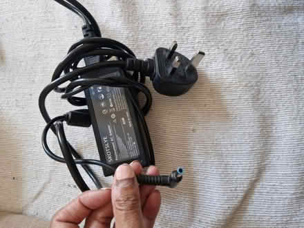 Photo of free Laptop lead (SE17) #1