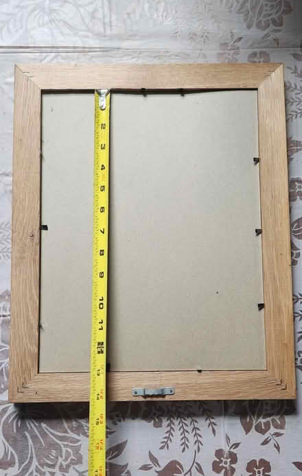 Photo of free Eight 10" x 13" oak picture frames (Outside Kennett Square) #3