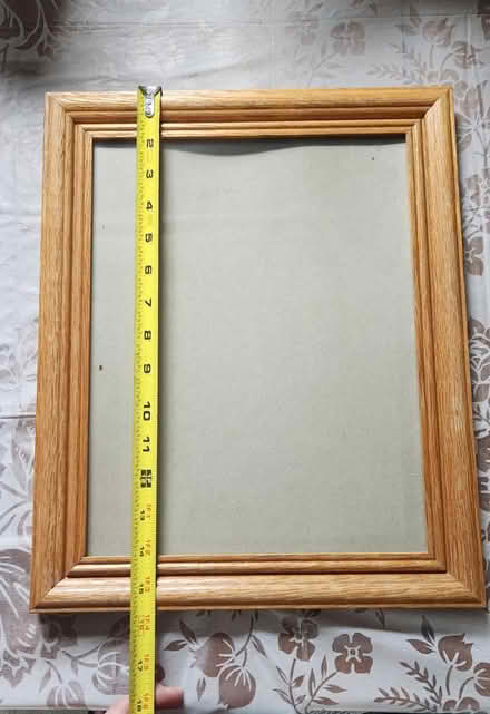Photo of free Eight 10" x 13" oak picture frames (Outside Kennett Square) #1