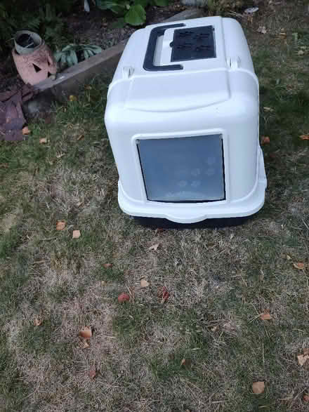 Photo of free Covered cat litter tray (Tilekiln TN38) #1