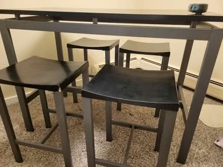 Photo of free Table with 4 stools (NE corner of schaumburg) #2
