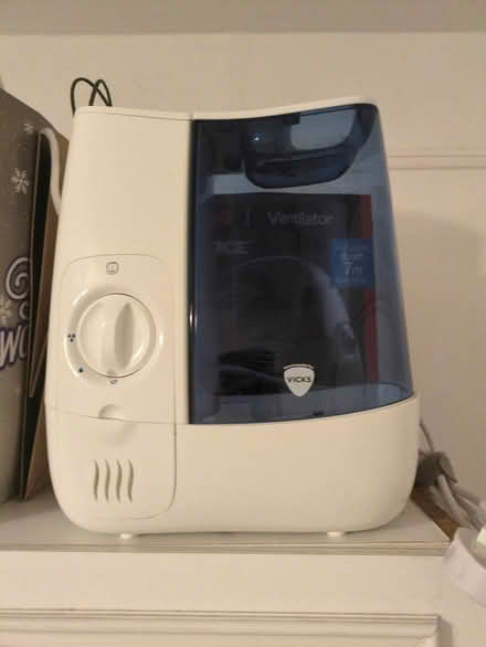 Photo of free Vics humidifier (E14, Tower Hamlet Freegle) #1