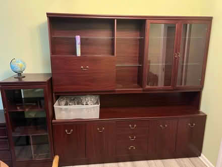Photo of free Set of units good condition (Walthamstow E17) #4