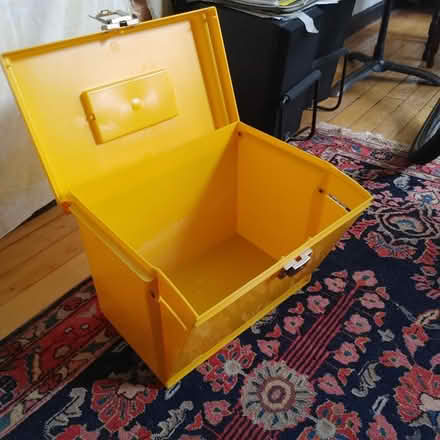 Photo of free Vintage file box (Trinity Bellwoods) #2