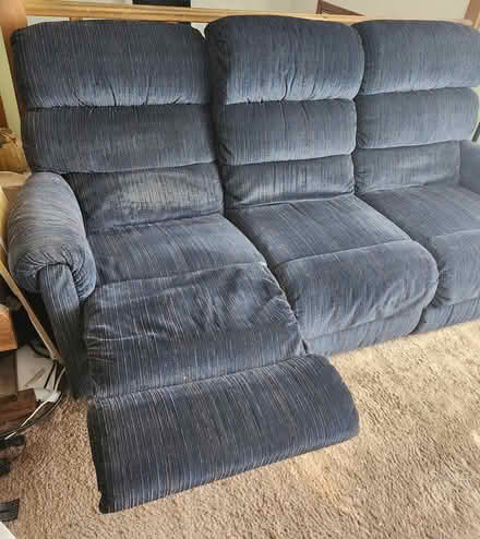 Photo of free La-Z-Boy Furniture set (Dryden) #1