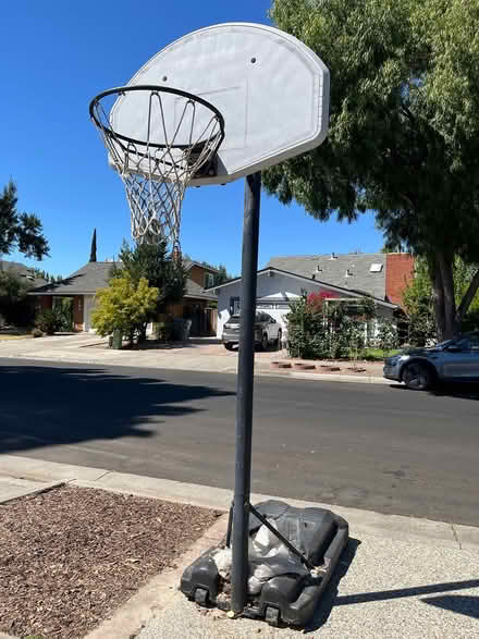Photo of free Basketball Hoop (South San Jose ~ Santa Teresa) #2