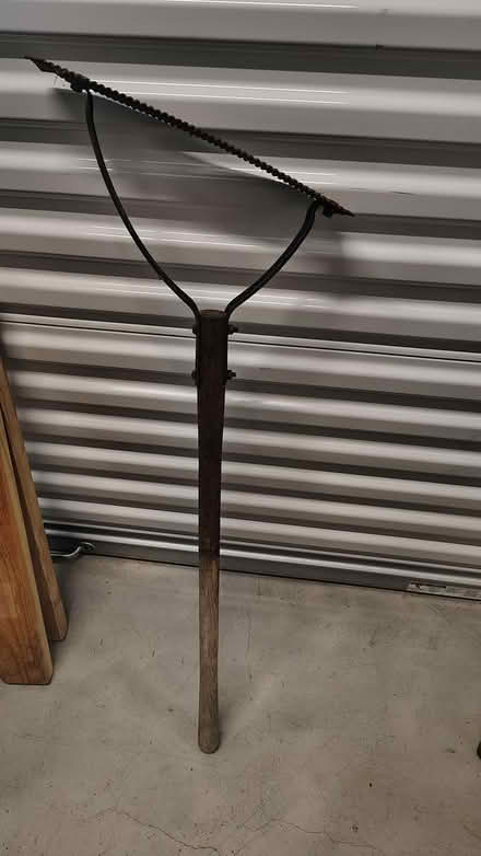 Photo of free Hand Weeder? (Central District) #1