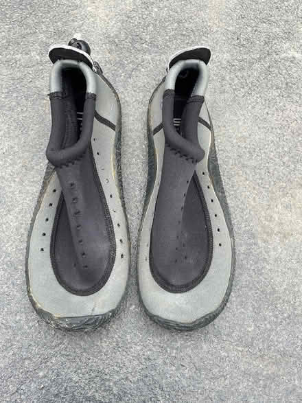 Photo of free Water shoes Size 3 (WA15) #2