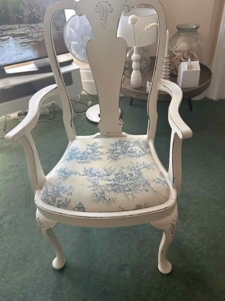 Photo of free White Wooden Chair (CT20) #1