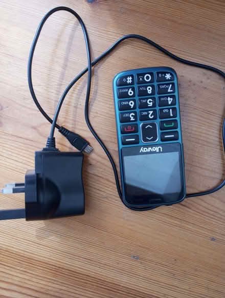 Photo of free Large button mobile phone (Lighthorne Heath CV33) #3