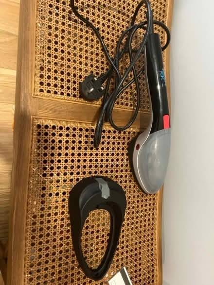 Photo of free Clothes steamer (W12) #2