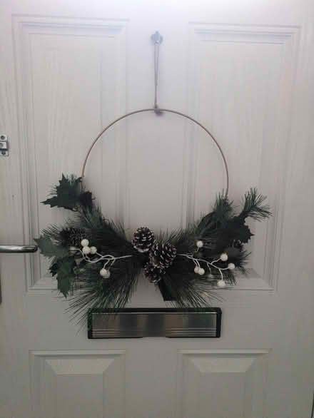 Photo of free Christmas wreath (E14, Tower Hamlet Freegle) #1