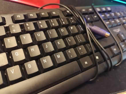 Photo of free Keyboard old connection (Beeston LS11) #1