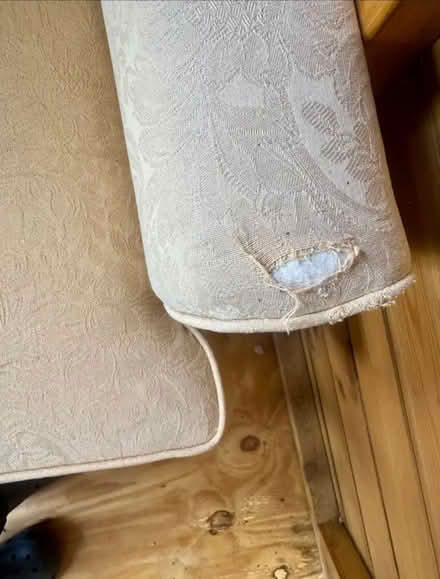 Photo of free Armchair (Totteridge HW HP13) #2