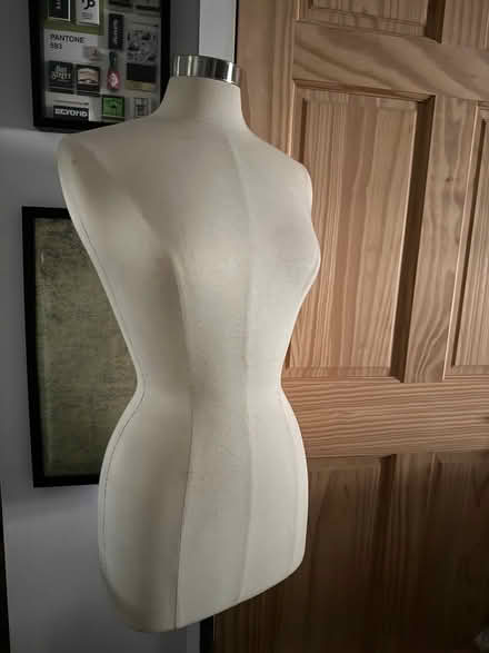 Photo of free Bust Form (Bedford Stuyvesant) #1