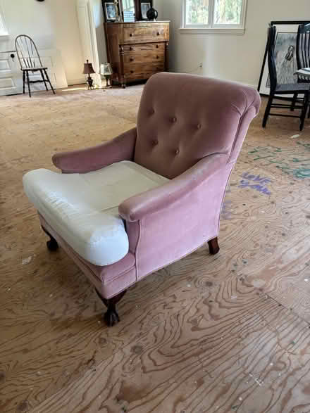 Photo of free Tufted antique chair (Littleton) #4