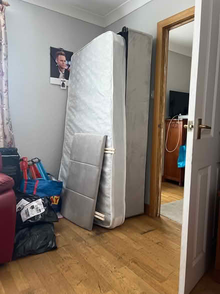 Photo of free Single divan bed (Ormiston EH35) #1